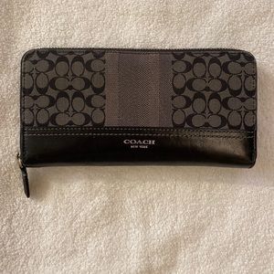 Authentic COACH wallet